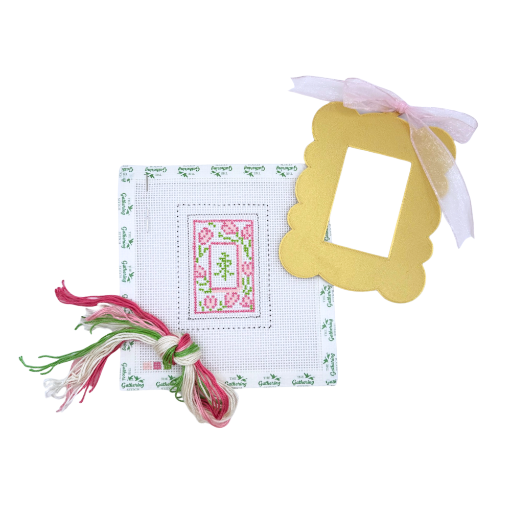 Mahjong Floral crack tile w/ Self finish ornament and fibers